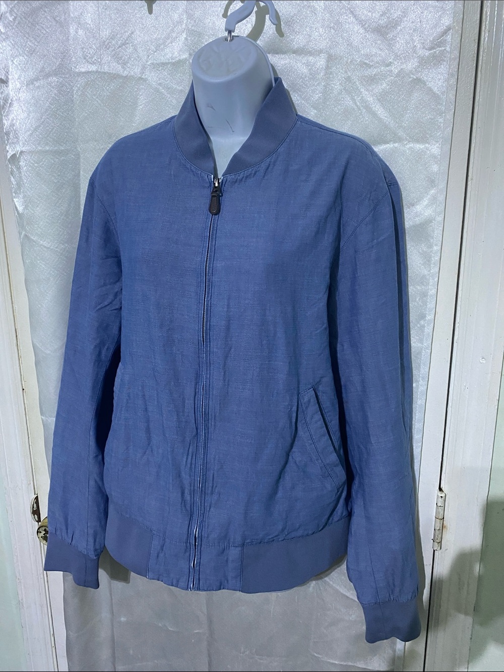 Uniqlo Men's Blue Bomber Jacket - Zip Front